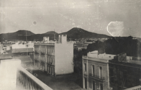 LA CALLE LEÓN Y CASTILLO EN LAS CERCANÍAS DE SANTA CATALINA