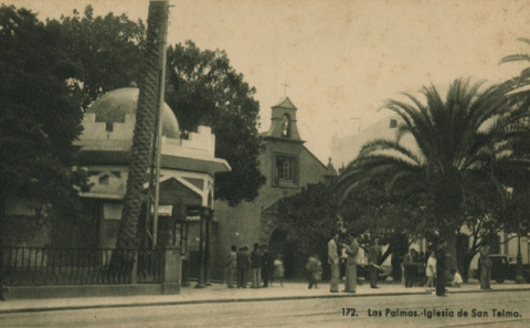 IGLESIA SAN TELMO Y KIOSKO