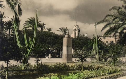 PARQUE DE SAN TELMO. MONUMENTO A TOMÁS MORALES