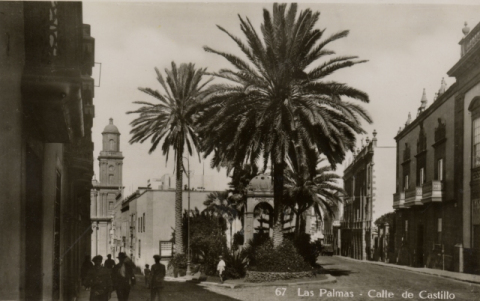 CALLE DE CASTILLO Y PLAZA ESPÍRITU SANTO