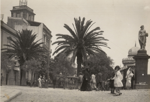 PLAZA DE LAS RANAS Y CUATRO ESTACIONES