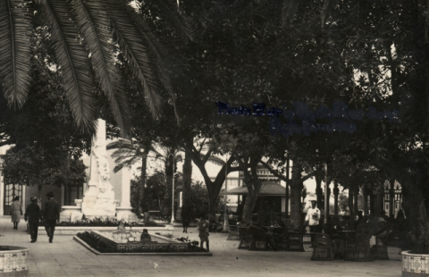 PLAZA DE LAS RANAS