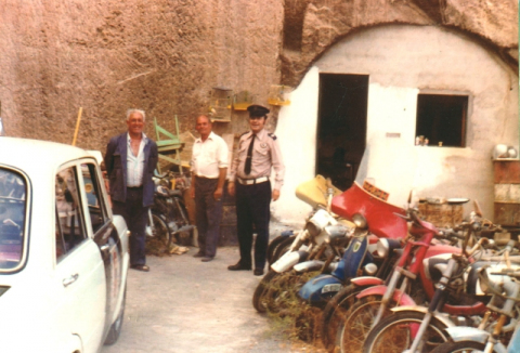 DEPÓSITO DE MOTOS DEL BATÁN