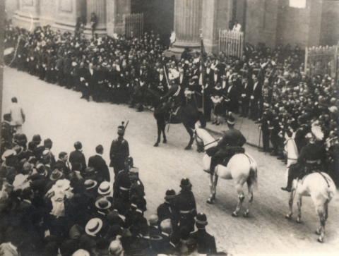 DESFILE ANTE SANTA ANA