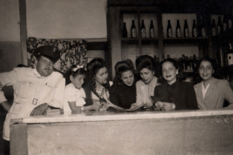 EL GUARDIA Y EL BAR DE TAMARACEITE
