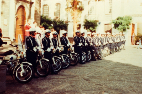 RETRATO DE LA UNIDAD MOTORIZADA DE LA POLICÍA MUNICIPAL DE LAS PALMAS DE GRAN CANARIA