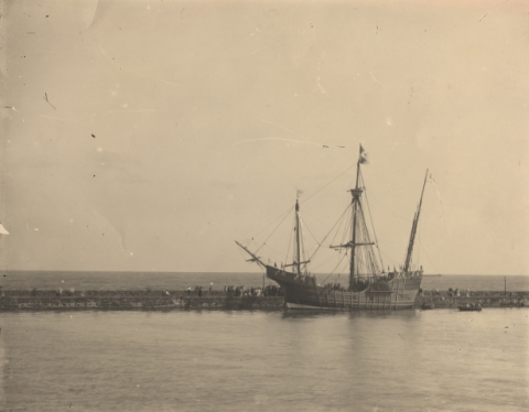 LAS CARAVELAS DEL CUARTO CENTENARIO