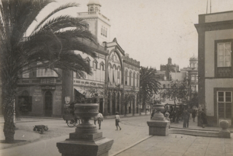 CALLE MURO DESDE LA ALAMEDA