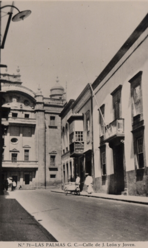 CALLE DE  LOS BALCONES