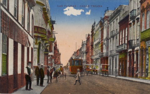 CALLE TRIANA ESQUINA ARENA, TRANVÍA Y TARTANA