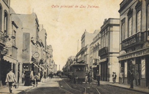 CALLE TRIANA ESQUINA TORRES Y CLAVEL, TRANVÍA Y TIPOS
