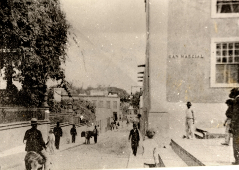 PASEANDO POR EL CALLEJÓN DE SAN MARCIAL