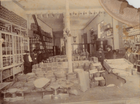 INTERIOR DE LA TIENDA DE LEONCIO DE LA TORRE