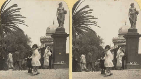 KIOSCO Y ESTATUAS DEL PUENTE DE PIEDRA