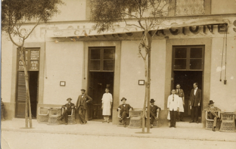 TERRAZA DEL CAFÉ CUATRO NACIONES
