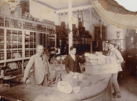 ULTRAMARINOS DE TRIANA