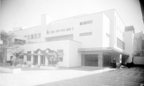 FACHADA Y PATIO DEL CUYÁS
