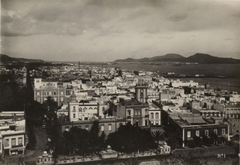 PANORÁMICA DE TRIANA Y LA ISLETA DESDE LA CATEDRAL