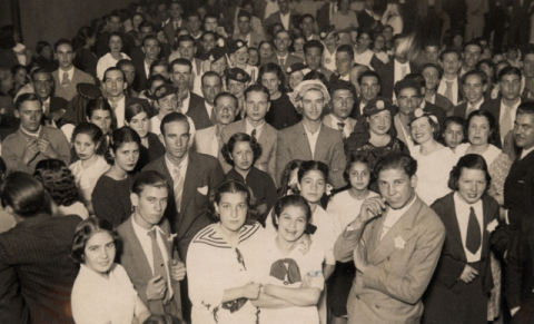 FIESTA EN SOCIEDAD