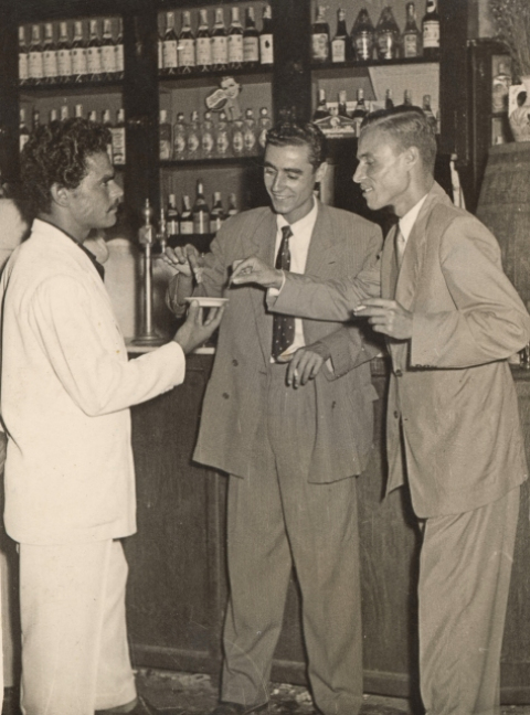 TIENDA-BAR