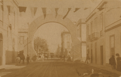 ARCO LEVANTADO EN HONOR A ALFONSO XIII