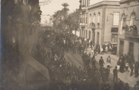 CORTEJO FÚNEBRE DE FERNANDO LEÓN Y CASTILLO