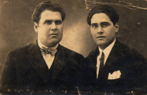 RETRATO DE JÓVENES