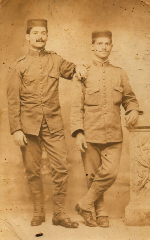 SOLDADOS
