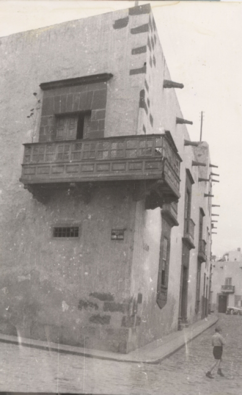BALCÓN ESQUINA CALLE COLÓN (CASA DE COLÓN)