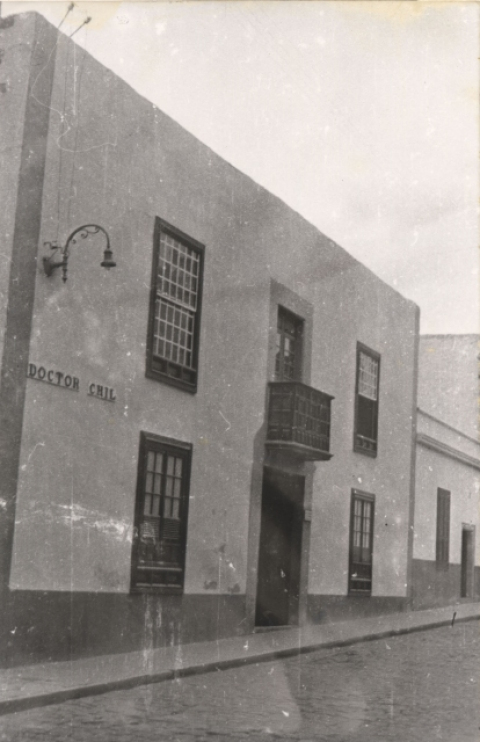 CASA COLONIAL EN LA CALLE DE CHIL