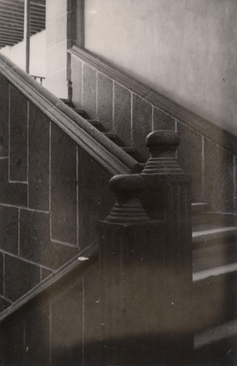 ESCALERA DE CASA DE VEGUETA