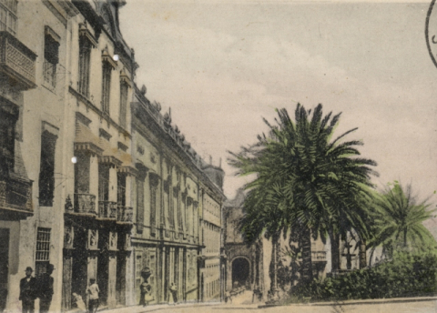 LATERAL PLAZA ESPÍRITU SANTO Y CALLE CASTILLO