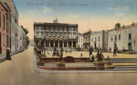 PLAZA SANTA ANA Y AYUNTAMIENTO