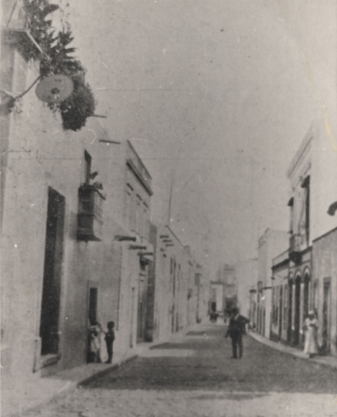 CALLE TRAVIESO