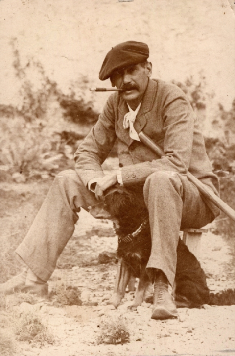 EL PERRO Y EL ESCRITOR