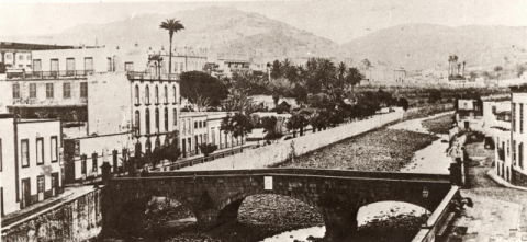 PUENTE DE PIEDRA