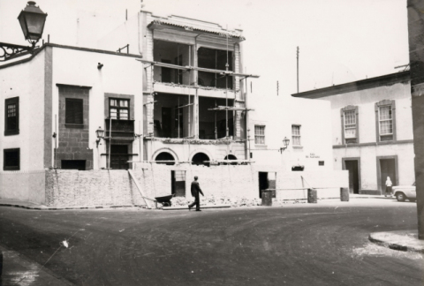 REFORMA DE LA CASA DE COLÓN Y CONSTRUCCIÓN  DEL MUSEO