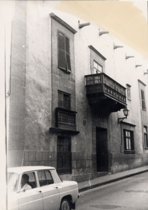 CALLE CASTILLO