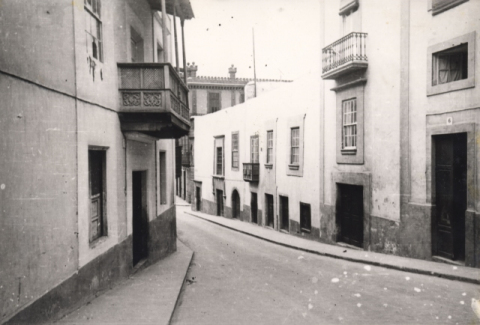 CASAS DE LA CALLE HERRERÍA