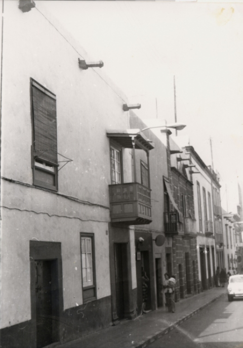 CASAS COLONIALES EN LA CALLE TORRES