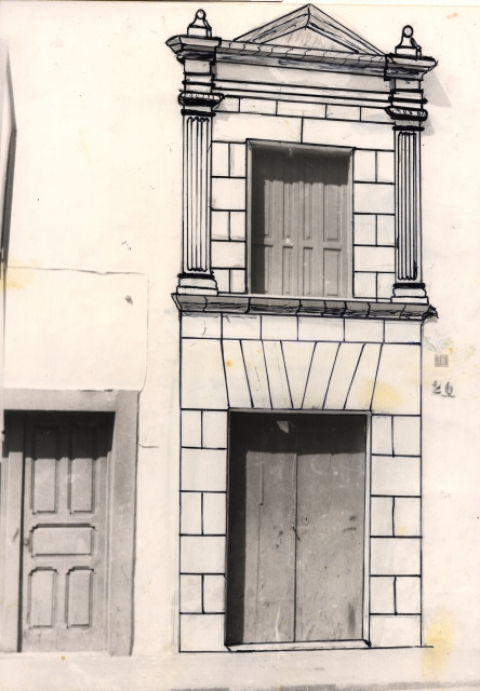 PORTADA DE LA CASA COLONIAL EN TRIANA