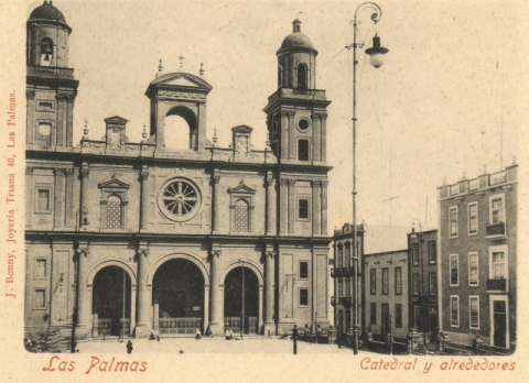 CATEDRAL Y PLAZA SANTA ANA