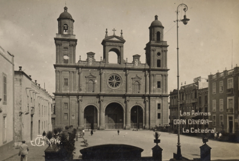 CATEDRAL Y PLAZA SANTA ANA