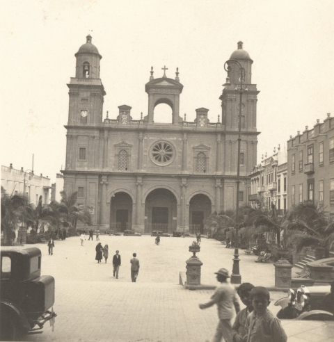 CATEDRAL Y SANTA ANA
