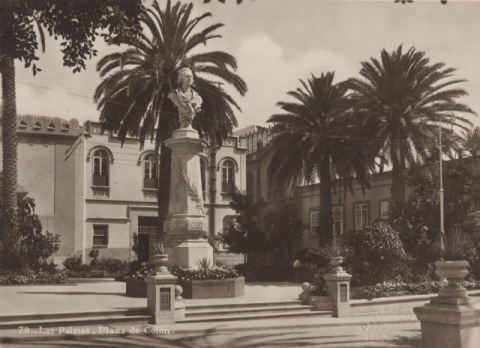 PLAZA DE SAN FRANCISCO Y MONUMENTO A COLÓN