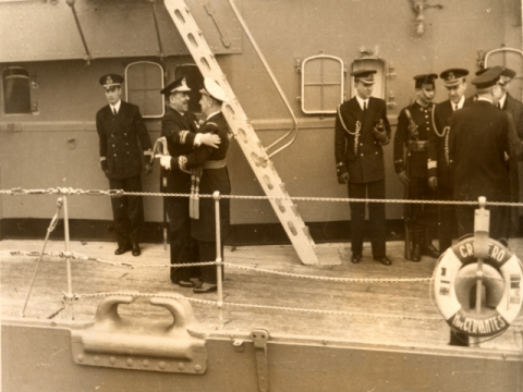 OFICIALES DEL CRUCERO CERVANTES