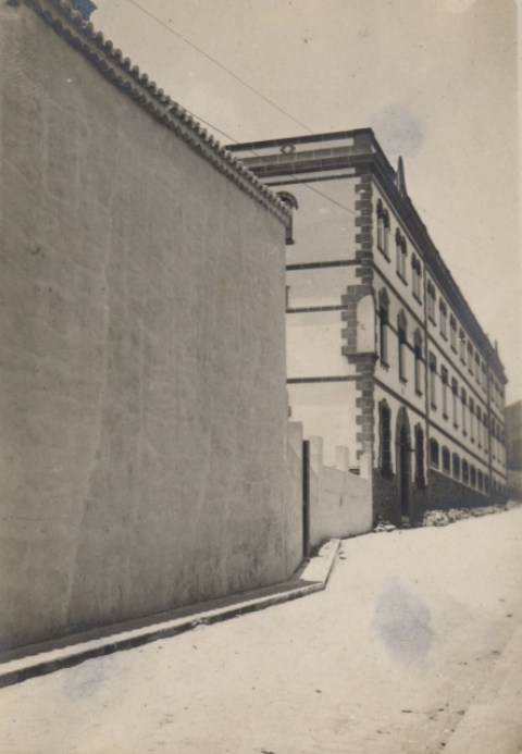 IGLESIA DE LOS REYES Y COLEGIO DE LAS ADORATRICES