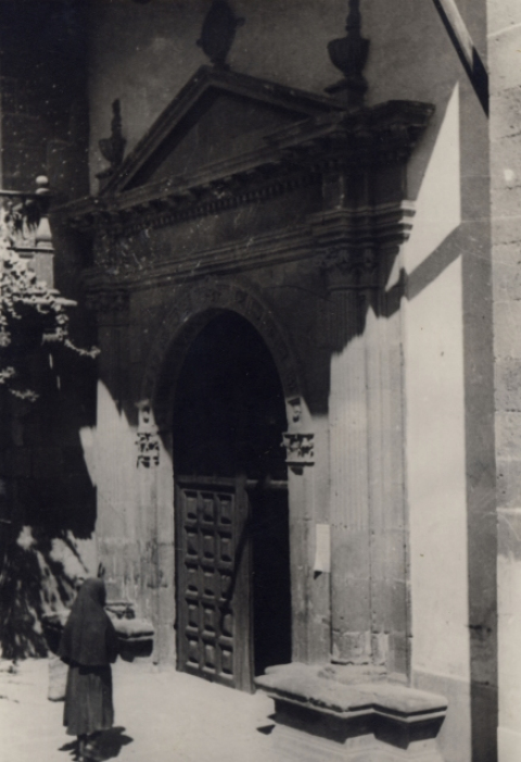 PUERTA DE LA TIERRA. PATIO DE LOS NARANJOS. CATEDRAL SANTA ANA