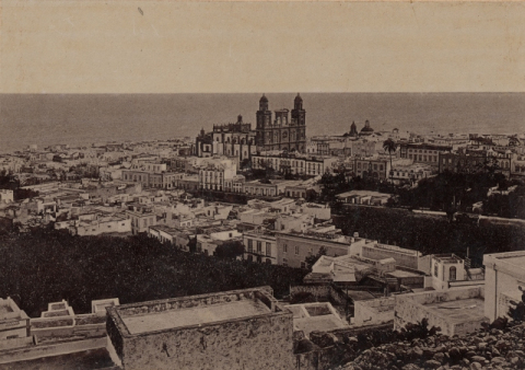 VEGUETA Y LA CATEDRAL DESDE EL RISCO