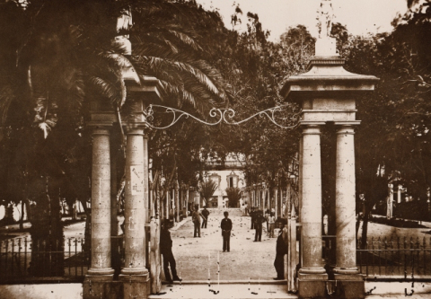 ANTIGUA PORTADA DE LA ALAMEDA DE COLÓN